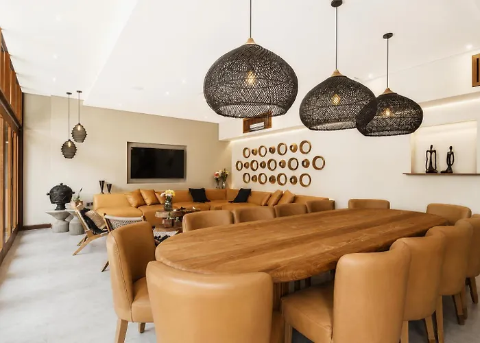 Luxury 6br 400m To Finns Чангу