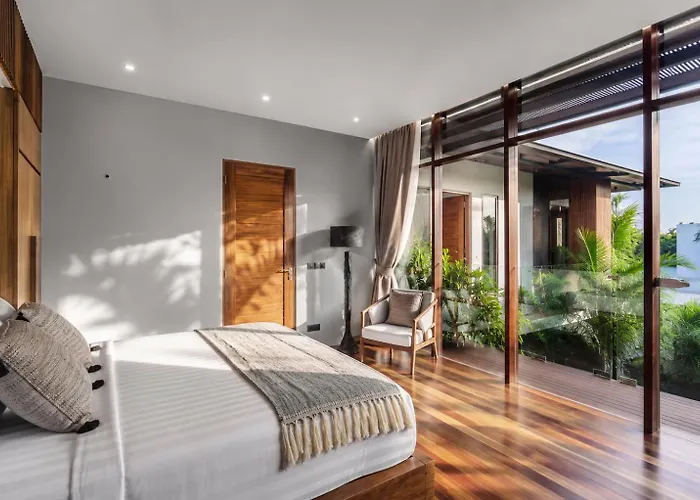 Luxury 6br 400m To Finns * Canggu (Bali)