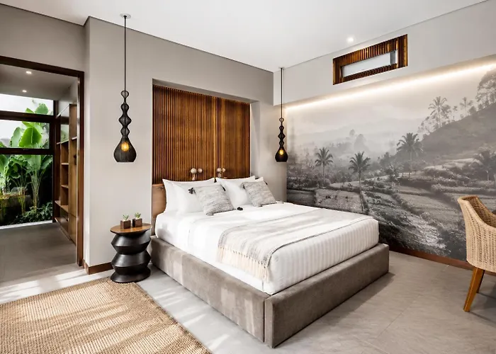 Luxury 6br 400m To Finns Villa Canggu (Bali)