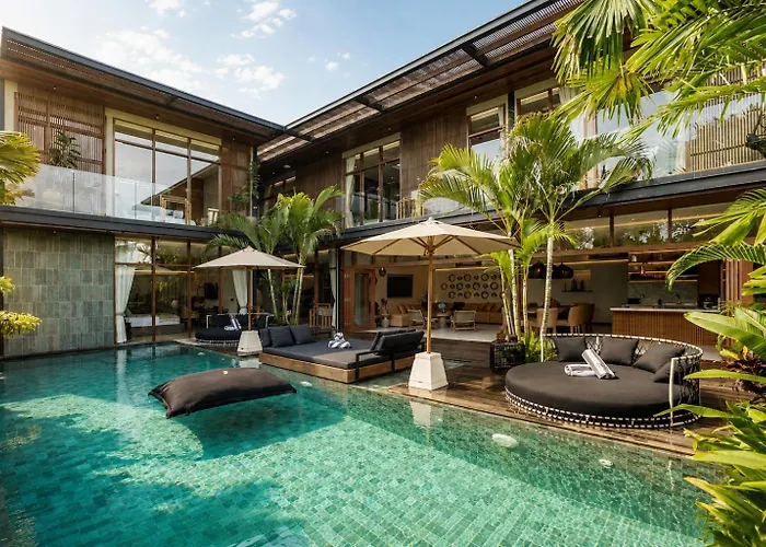 Luxury 6br 400m To Finns Canggu (Bali)