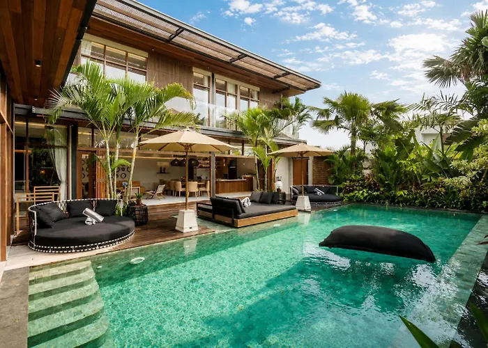 Luxury 6br 400m To Finns * Canggu (Bali)