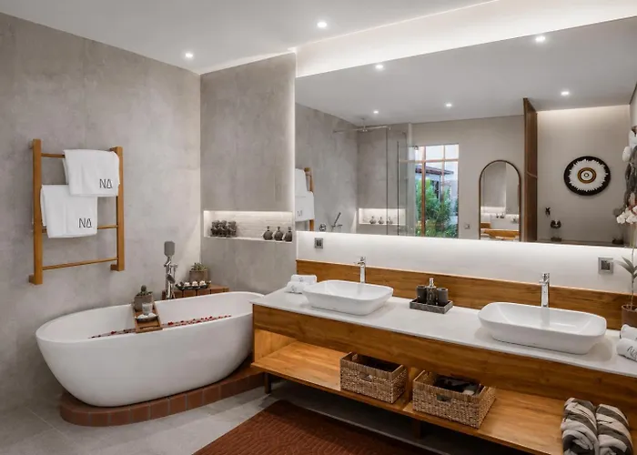 Luxury 6br 400m To Finns * Canggu (Bali)
